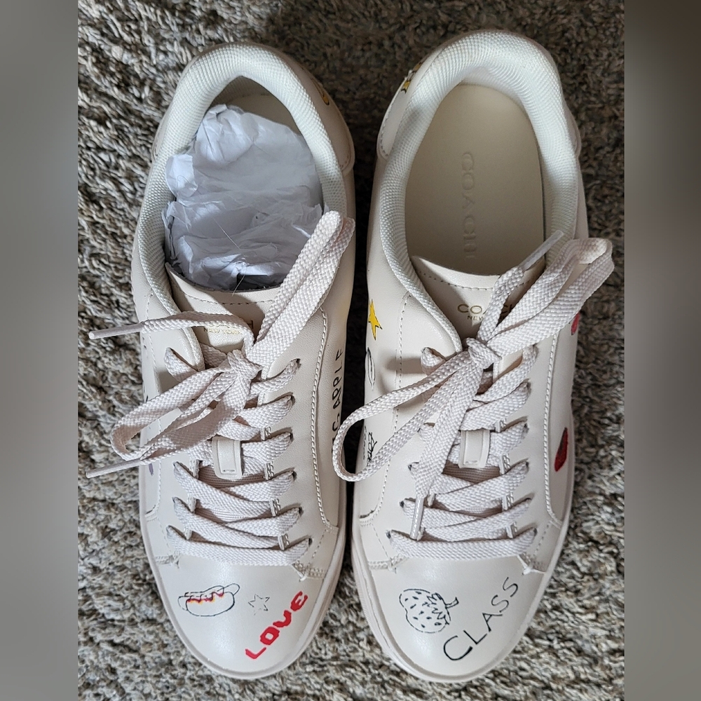 NWT New York Themed Adorable Sneakers - Picture 8 of 8